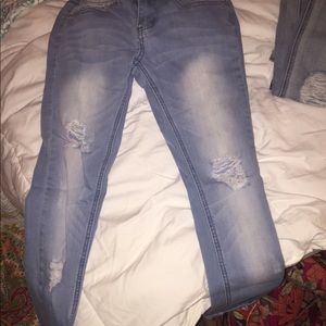 indigo rein lightwashed jeans